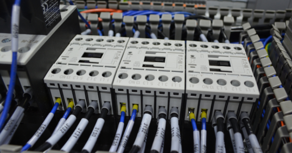 Top 10 Benefits of Using Control Panels in your Business - MIS Controls